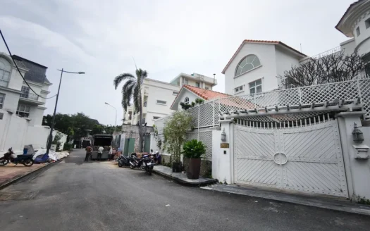 Bán biệt thự 202/5 Nguyễn Văn Hưởng Thảo Điền,  phường An Khánh