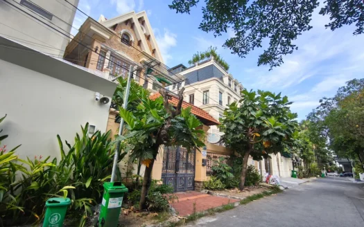 Bán biệt thự 204/8 Nguyễn Văn Hưởng Thảo Điền, phường An Khánh