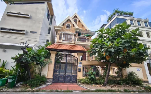 Bán biệt thự 204/8 Nguyễn Văn Hưởng Thảo Điền, phường An Khánh